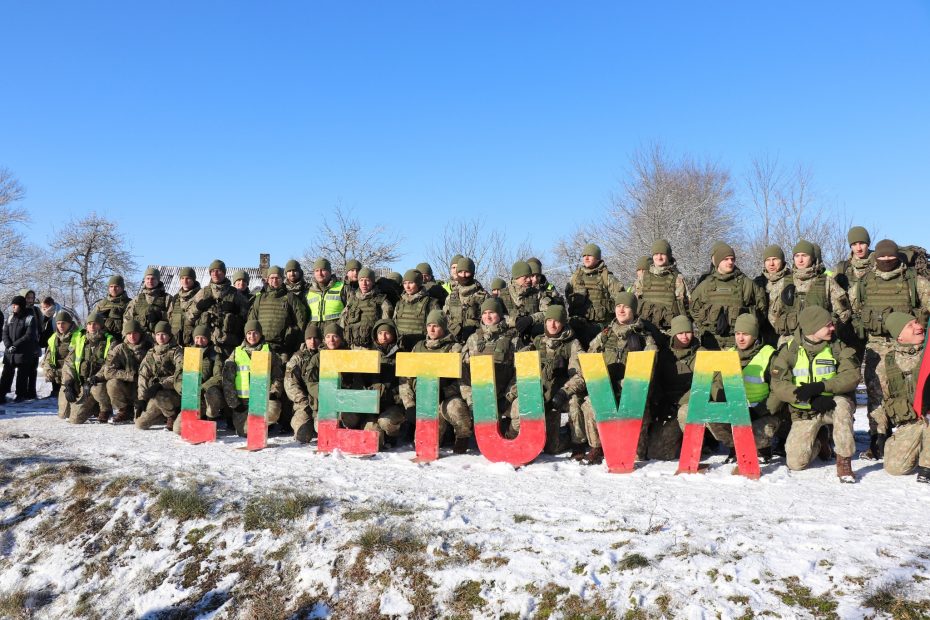 Lietuvos valstybės atkūrimo diena Alytaus rajone paminėta patriotiniu žygiu partizanų takais