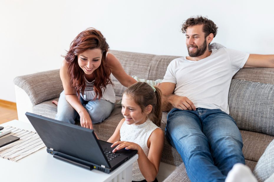 Šviesolaidinio interneto privalumai: kodėl Alytuje verta rinktis naujausias technologijas?