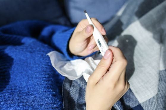 Susirgote? Žinokite savo teises dėl ligos išmokų ir atostogų perkėlimo
