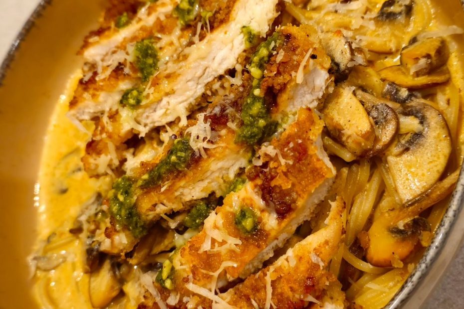 Vištienos krūtinėlės troškinys su makaronais