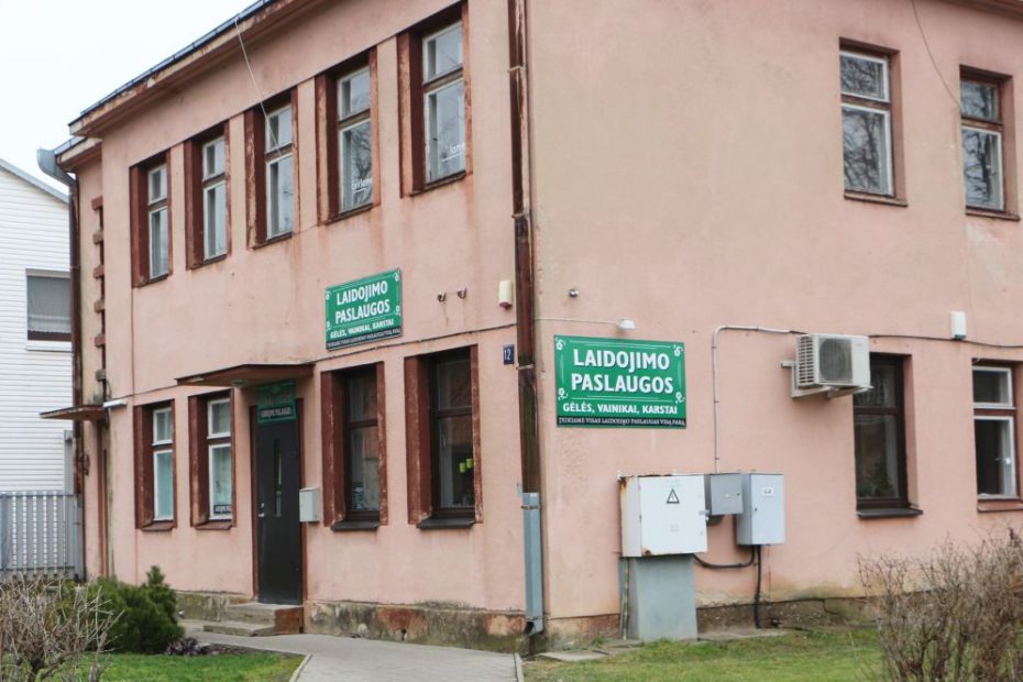 Į paskutinę kelionę kraštiečius lydinčios „Ašarėjos“ savininkė: „Gedintiems artimiesiems būname ir emociniu ramsčiu“