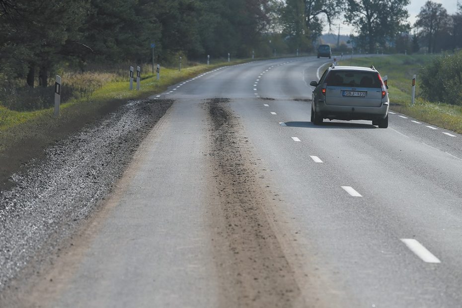 Kelius perduos savivaldybėms