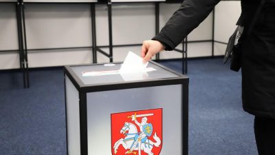 Merus renkantys Joniškio ir Panevėžio rinkėjai antrajame ture balsuoja gerokai aktyviau