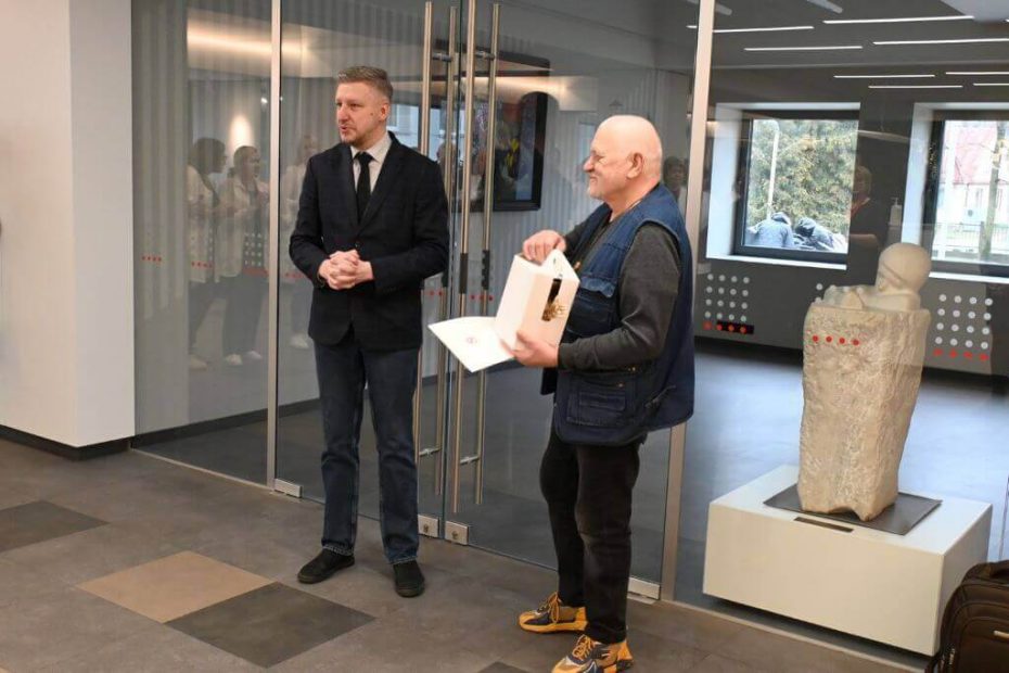 Respublikinėje Panevėžio ligoninėje atidaryta fotomenininko Vydmanto Bružo fotografijos darbų paroda „Likėnai“