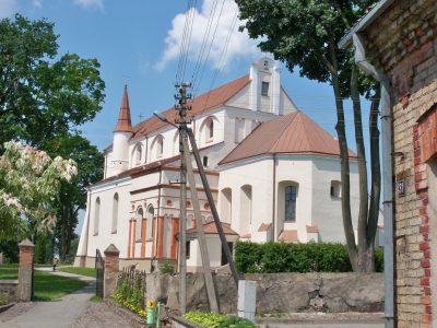 Simne žadama atnaujinti du bažnyčios altorius ir sinagogą