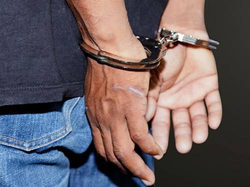 Policija sulaikė smurtavusį vyrą