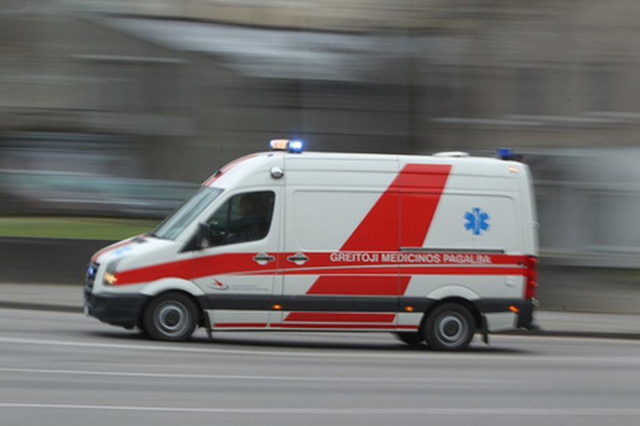Bute Šėtos gatvėje rasta negyva moteris