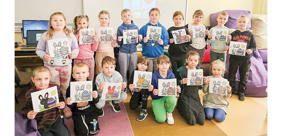 Mokiniai skaitė su zuikeliu