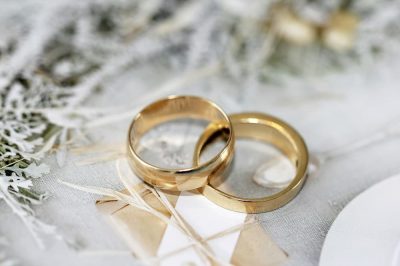 Kiek kainuoja kokybiški vestuviniai žiedai ir nuo ko priklauso jų kaina?