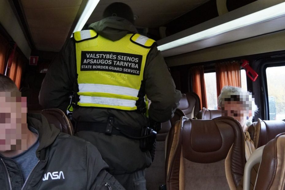 Policijos ieškomas vilkaviškietis iš Lietuvos tikėjosi pasprukti maršrutiniu autobusu