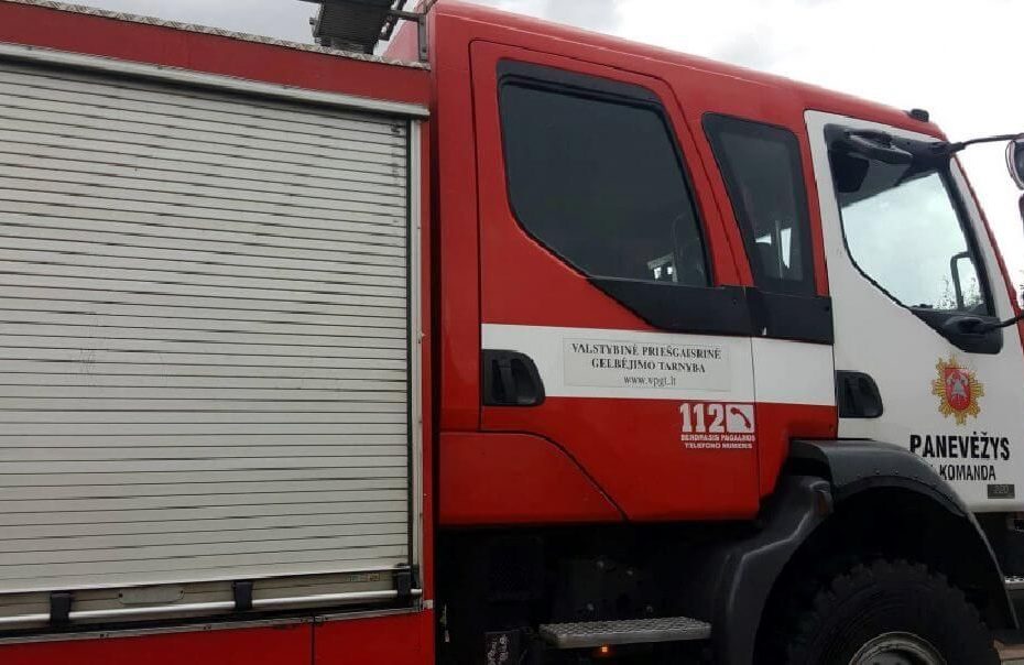 Panevėžyje iš vilkiko išsiliejo apie 280 litrų dyzelinio kuro