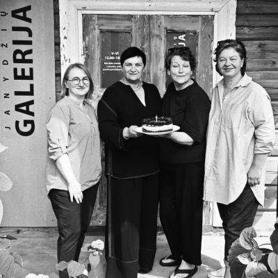 Janydžių galerijai – vieneri