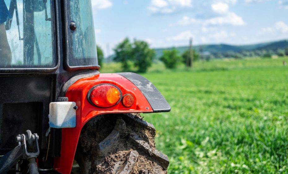 Kodėl verta rinktis mini traktorių išsimokėtinai?