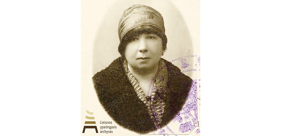 Apsukrioji Krikštėnų dvaro savininkė