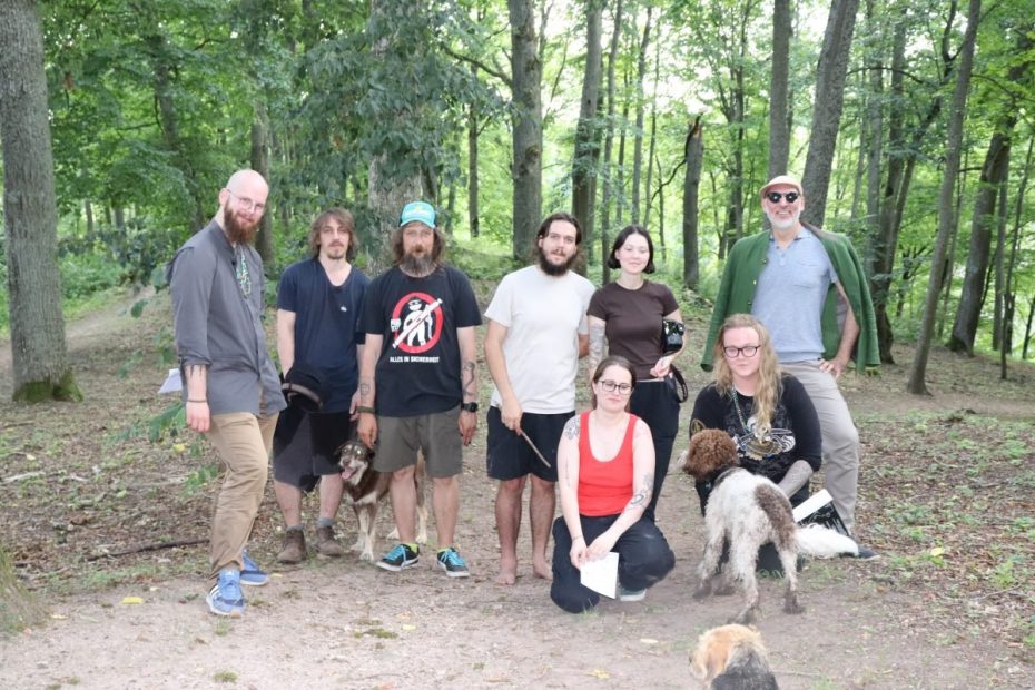 Jaunieji menininkai permąsto meilę Panemunės pilyje