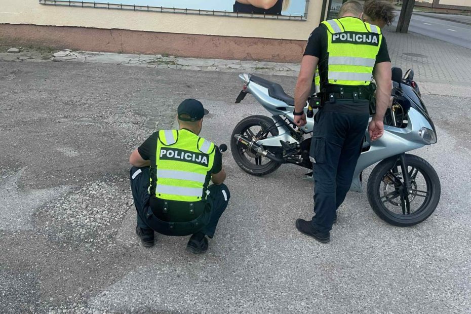 Motociklai liko be techninės apžiūros – policija tikrino garso lygį