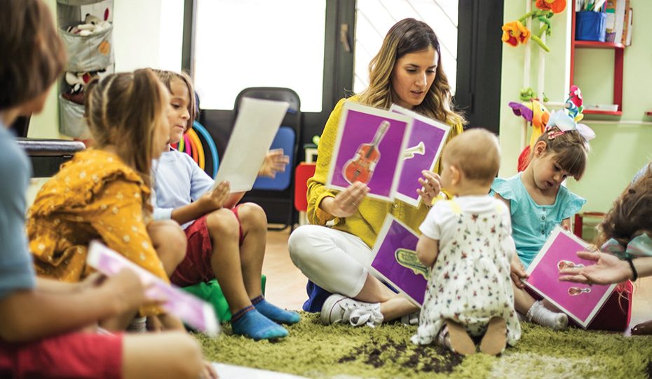 Pagalba šeimoms derinant darbą ir vaikų priežiūrą
