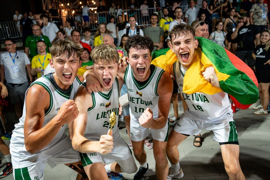 Mažeikių SILVERSTARS komandos nariai – Europos jaunimo olimpinio festivalio čempionai