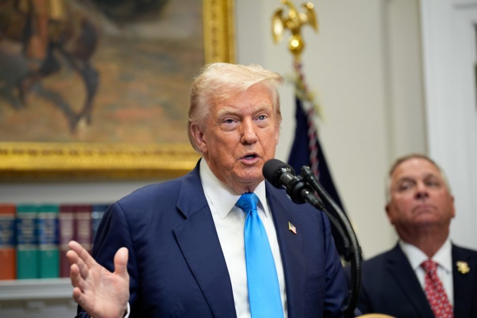 D. Trumpas: Rusijos veiksmai Ukrainoje yra pasibjaurėtini