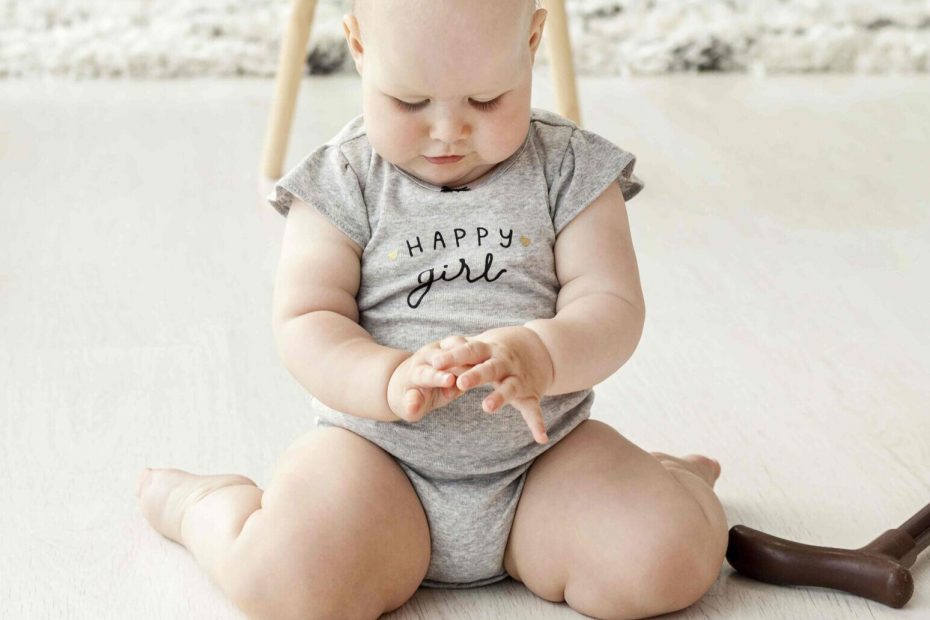 Kodėl sėdėjimas W padėtyje kenkia