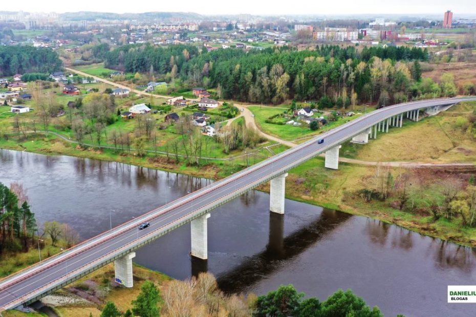 Sekmadienį nuo Alytaus Tūkstantmečio tilto ketino nušokti jaunas vyras