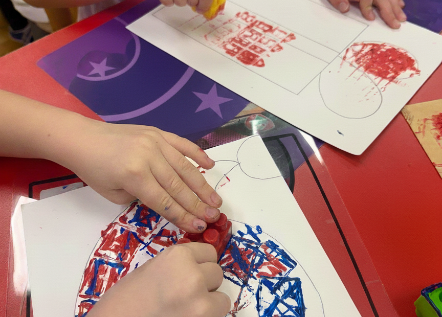 Žiemos atradimai gamtoje: trys paprasti būdai lavinti vaiką per patirtis