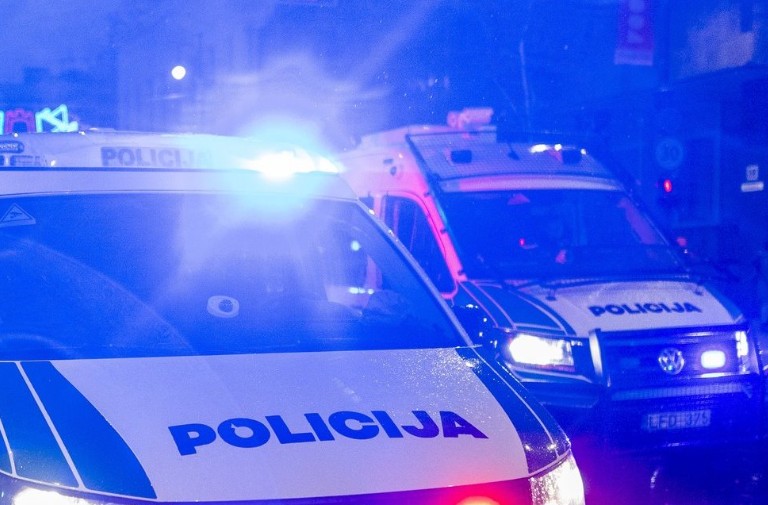 Alytaus rajone rastas priekabos prispausto vyro kūnas