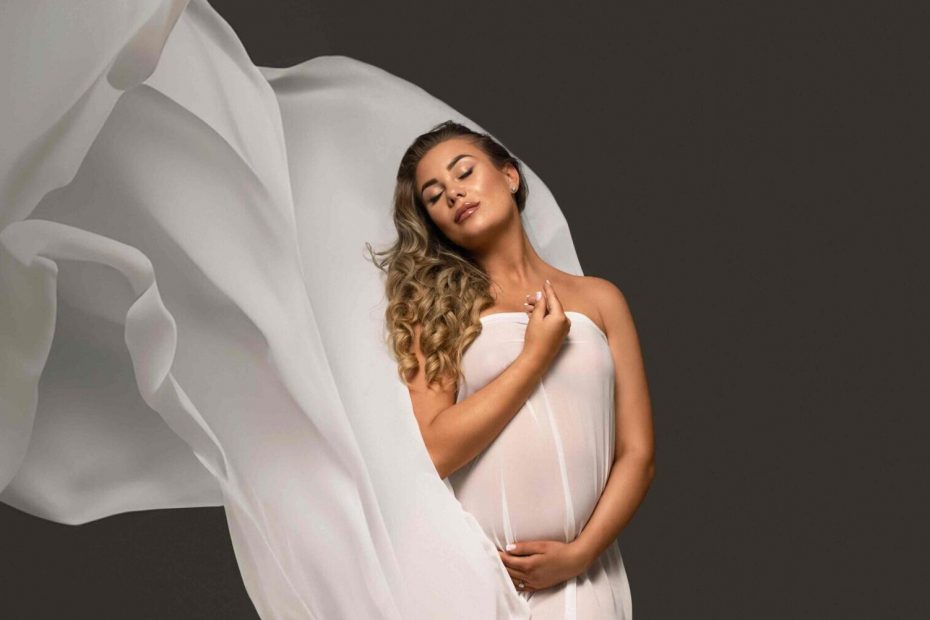 Motinystės sparnai: tarp dangaus ir žemės. Kaip laukiasi stiuardesės?